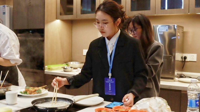 山东火锅底料贴牌代工，如何找到性价比高的合作伙伴？**